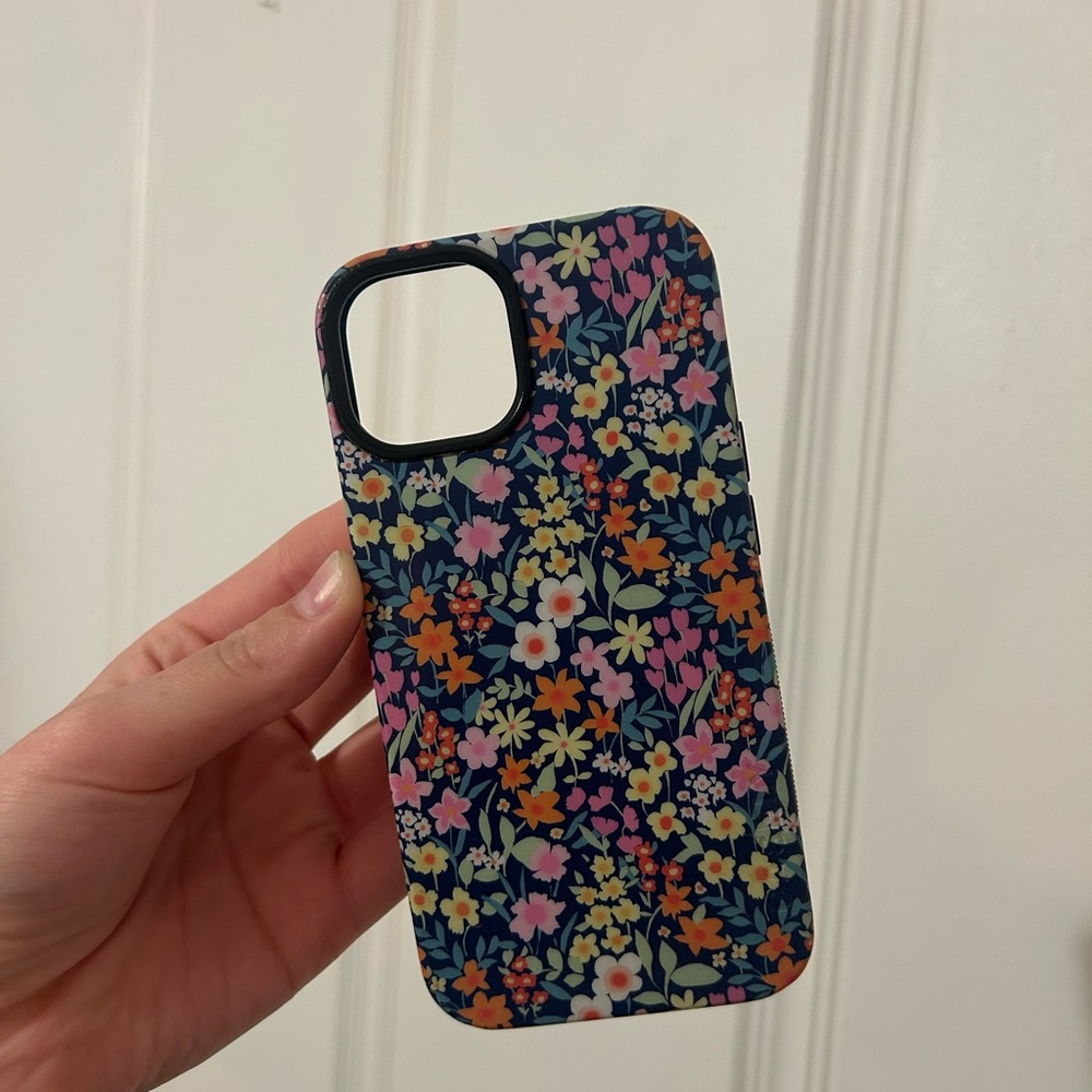 Casely Floral IPhone 13 and IPhone 14 Case Bold Flex Mag Safe